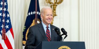 Zniesienie wymogu szczepienia przy podróży do USA